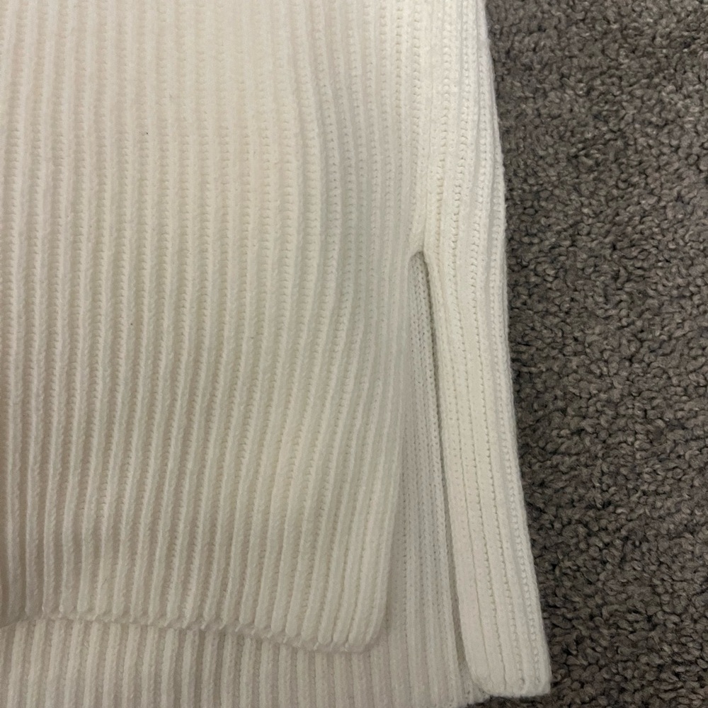 White Button-Up Cardigan - Picture 4 of 6